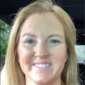 Meet your Posher, Kristin